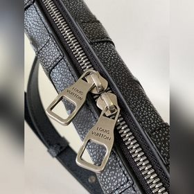 M81776 Сумка Mini Soft Trunk из кожи, имитирующей текстуру денима