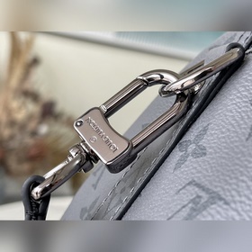 Высококачественная сумка Keepall M45936 в классическом стиле. Бок