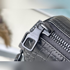 Высококачественная оригинальная сумка M80641 черного цвета с крок
