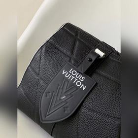 M21543 Эта сумка City Keepall из капсульной коллекции «Чемпионат 