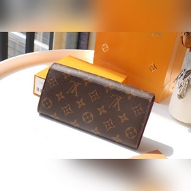 Monogram Giant холщовая сумка на молнии. Этот конверт-кошелек изг