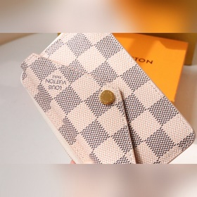 Классическая сумка Monogram из парусины с четкой кожаной окантовк