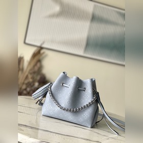 Топ-модель M21582. Сумка-бакет Bella с кошельком для мелочиз кожи