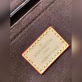 Осенне-зимняя сумка из кашемира LOCKY BB M46318 Эта небольшая и с