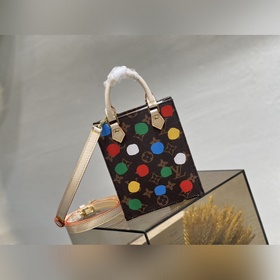 M81867 LV X YK PETIT SAC PLAT Сумка LV x YK Petit Sac Plat из кол