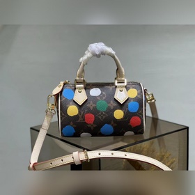 M81979. (В горошек) Эта сумка LV x YK Nano Speedy из коллаборацио