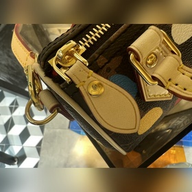 M81979. (В горошек) Эта сумка LV x YK Nano Speedy из коллаборацио