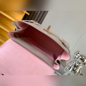【Высококачественная кожа M21052, цвет «слоновая кость»】 В этом се
