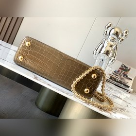 Высококачественная кожа N81215 с золотистым блеском и рельефным у