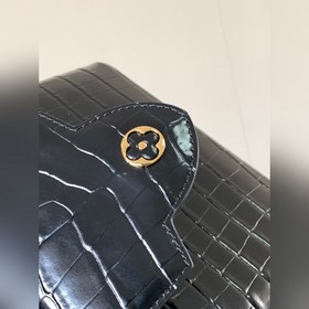 Высококачественная кожа N81190, черный блестящий узор «крокодил»,