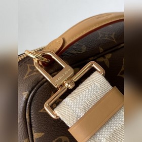 M80446 Сумка для фотоаппарата с очками для пожилых людей. Классич