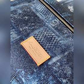 N50060 Рюкзак Discovery из этой коллекциизготовлен из классическо