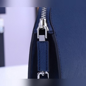 【В оригинальной коробке】 Новейшая модель мужской сумки PRADA, пре