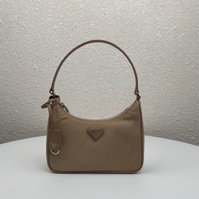 【Высококачественный оригинал】 Новейшая модная сумка Prada с плече