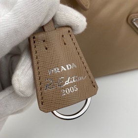 【Высококачественный оригинал】 Новейшая модная сумка Prada с плече