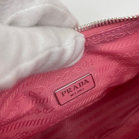 【Высококачественный оригинал】 Новейшая модная сумка Prada с плече