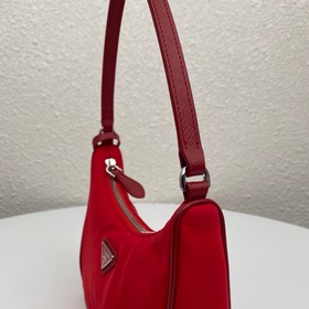 【Высококачественный оригинал】 Новейшая модная сумка Prada с плече