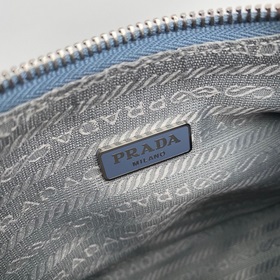 【Высококачественный оригинал】 Новейшая модная сумка Prada с плече