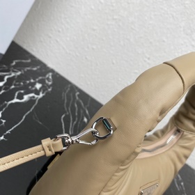 【Высококачественный оригинал】 Новая модель сумки Hobo 1BA384 из к