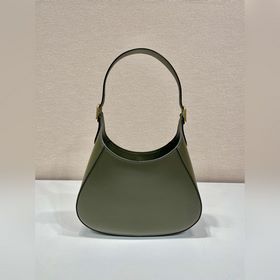 Новая модель Cleo1BC179 Эта сумка через плечо изготовлена из импо