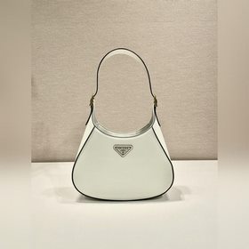 Новая модель Cleo1BC179 Эта сумка через плечо изготовлена из импо