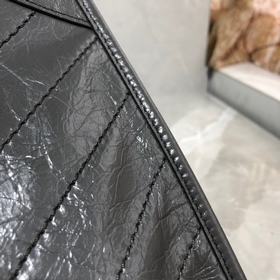 Размеры： 32 × 25 × 11 см Модель： 577999