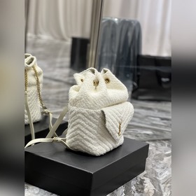 Размеры： 22 × 29 × 15 см Модель： 672609 Шерстяной
