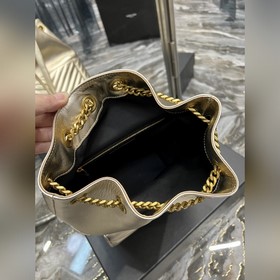 Размеры： 22 × 29 × 15 см Модель： 672609