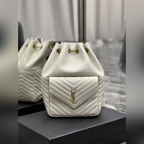 Размеры： 22 × 29 × 15 см Модель： 672609