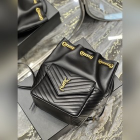 Размеры： 22 × 29 × 15 см Модель： 672609