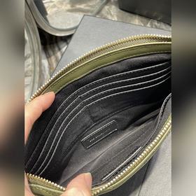 6 карманов, большая вместимость! В комплекте коробка. Модель： 379