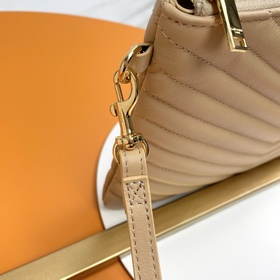 Сумка Saint Laurent 24 см Оригинальная сумка Saint Laurent с узор