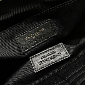 Сумка Saint Laurent 30 см Сумка Saint Laurent с узором из нескол