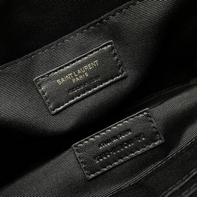 Сумка Saint Laurent 30 см Сумка Saint Laurent с узором из нескол
