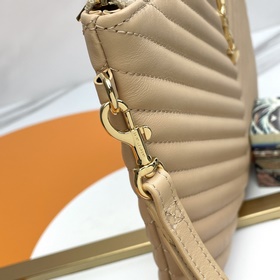 Сумка Saint Laurent 30 см Сумка Saint Laurent с узором из несколь