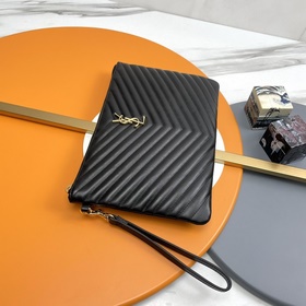 Сумка Saint Laurent 30 см Сумка Saint Laurent с узором из нескол