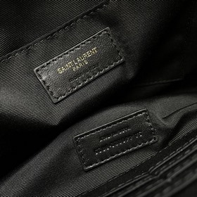 Сумка Saint Laurent 36 см Сумка Saint Laurent с узором из несколь