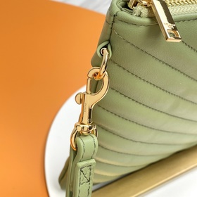 Сумка Saint Laurent 24 см Оригинальная сумка Saint Laurent с узор