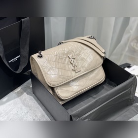【Комплектация】 Модель： 633158 Оригинальная кожа Размер： 28x20,5x8
