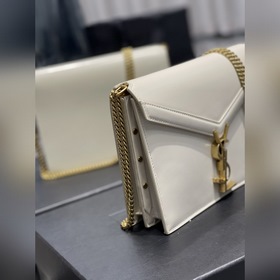 Модель： 532750 Размеры： 22 x 16,5 x 5,5 см