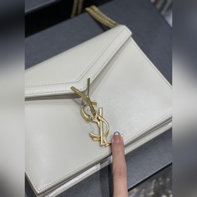 Модель： 532750 Размеры： 22 x 16,5 x 5,5 см