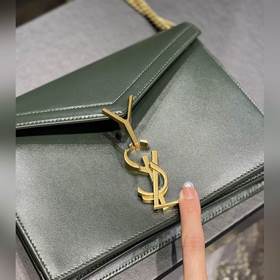 Модель： 532750 Размеры： 22 x 16,5 x 5,5 см