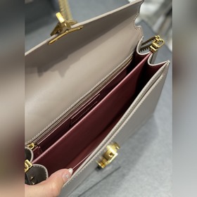 Модель： 532750 Размеры： 22 x 16,5 x 5,5 см