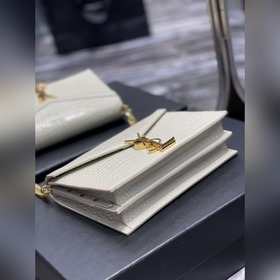 Модель： 532750 с крокодиловым узором Размеры： 22 x 16,5 x 5,5 см