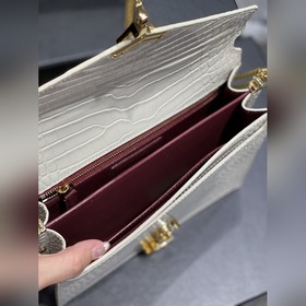 Модель： 532750 с крокодиловым узором Размеры： 22 x 16,5 x 5,5 см