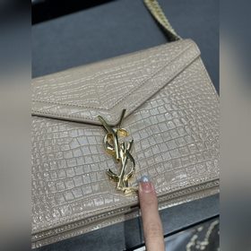 Модель： 532750 с крокодиловым узором Размеры： 22 x 16,5 x 5,5 см