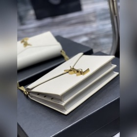 Модель： 532750 Размеры： 22 x 16,5 x 5,5 см