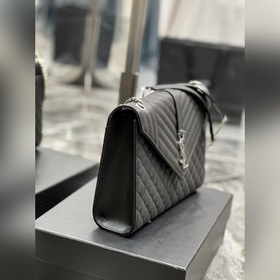 Модель： 487198 Размеры： 31 × 22 × 7,5 см