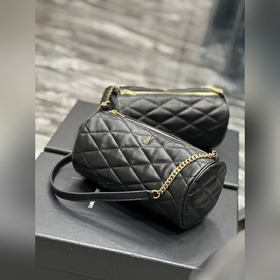Размеры： 24 × 12 × 12 см Длина кожаного ремня и цепочки： 27 см