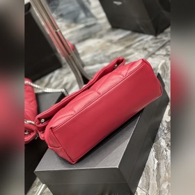 Изготовлено из 100% овечьей кожи, мягкое и нежное на ощупь, созда